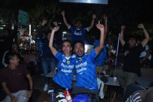 Nobar Biru