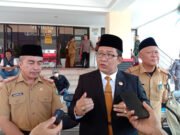 Bupati Tasikmalaya Ade Sugianto Pastikan Paskibraka Putri Pakai Jilbab Saat Upacara HUT Kemerdekaan RI Paskibraka Putri Pakai Jilbab